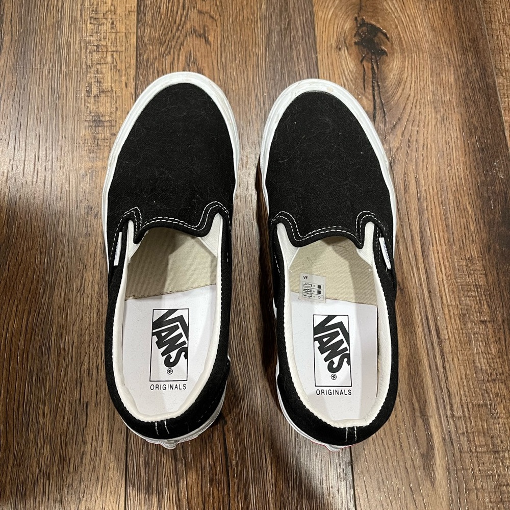 Vans slip on shoes